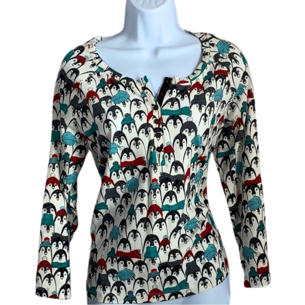 cozy, cute penguin-themed sleepwear top for women in size Small